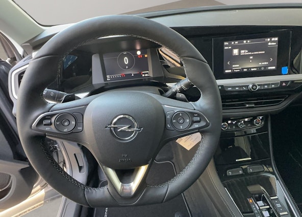 Vehicle image 9 Vehicle image 9