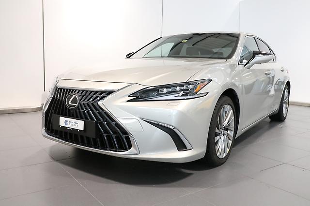 LEXUS ES 300h Excellence: Jetzt Probefahrt buchen!