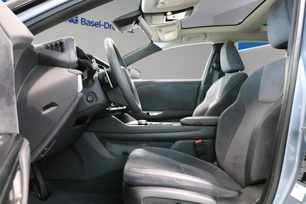 Vehicle image 9 Vehicle image 9