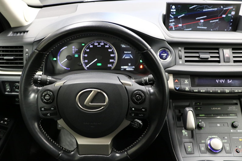 Vehicle image LEXUS CT