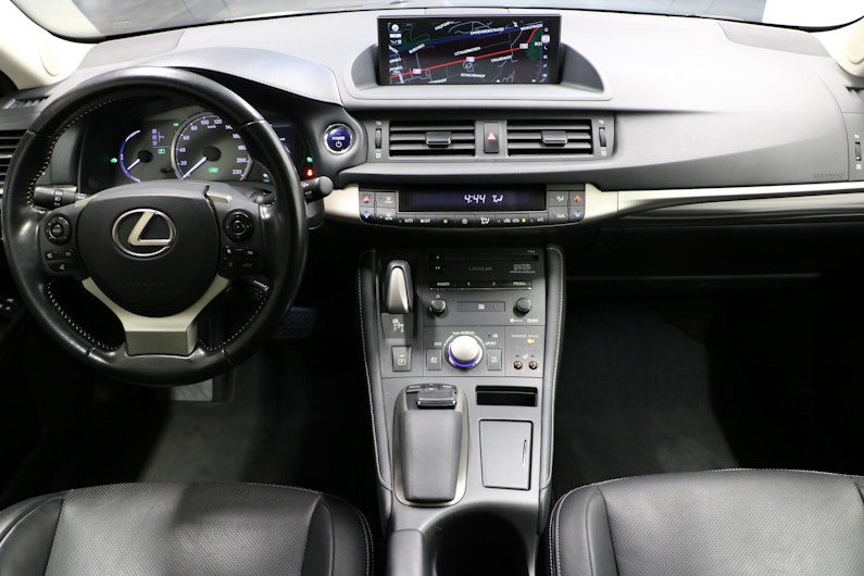 Vehicle image LEXUS CT