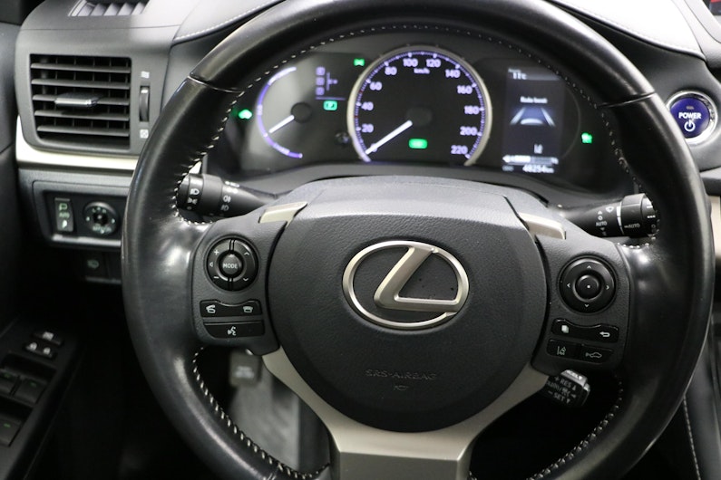 Vehicle image LEXUS CT