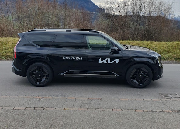 Vehicle image 13 Vehicle image 13