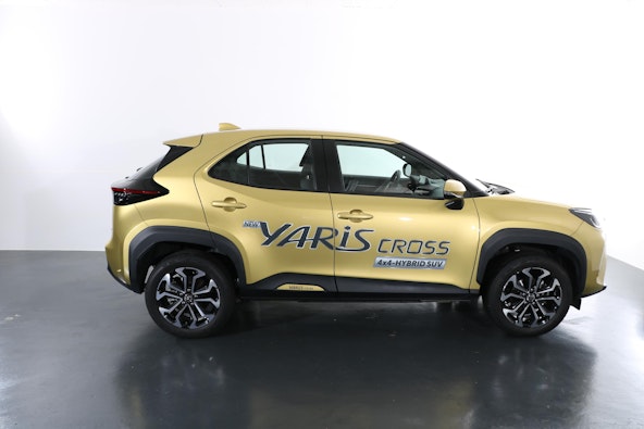 Vehicle image 9
