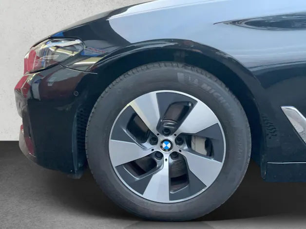 BMW 530d xDrive SAG