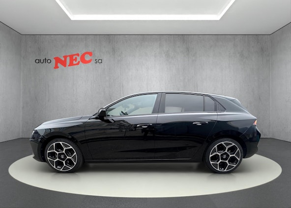 Vehicle image 3 Vehicle image 3