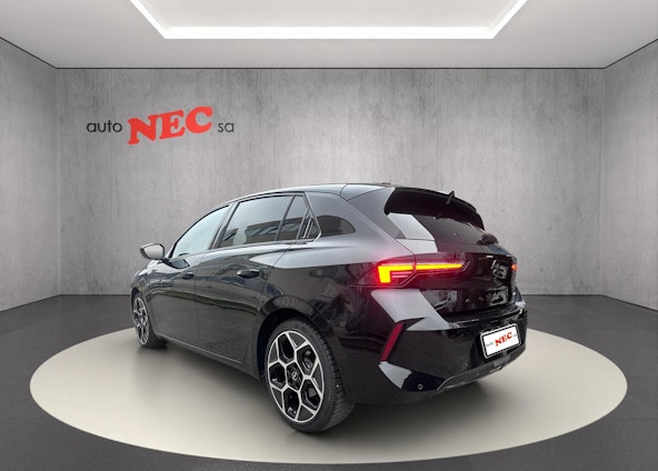 Vehicle image 4 Vehicle image 4