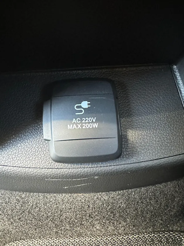 SsangYong Korando eMotion Titanium