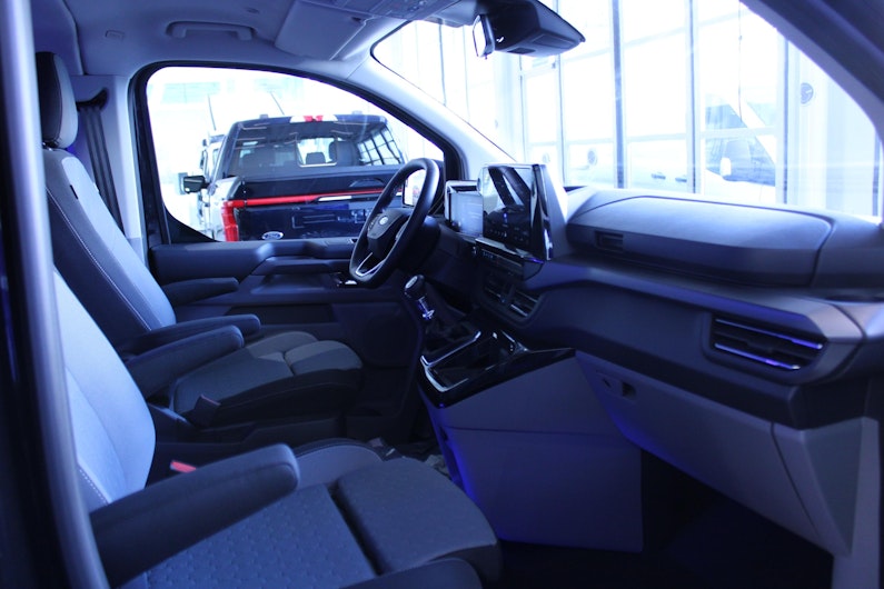 Vehicle image FORD TRANSIT CUSTOM