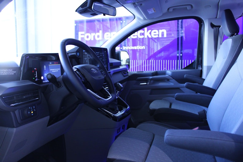 Vehicle image FORD TRANSIT CUSTOM