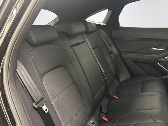 Vehicle image 14 Vehicle image 14