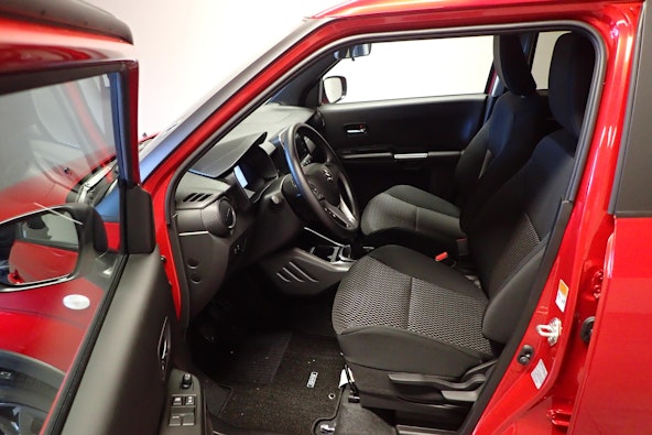 Vehicle image 16