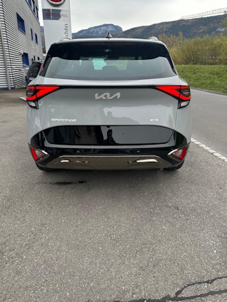 Vehicle image 12 Vehicle image 12