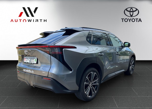 Vehicle image 4 Vehicle image 4