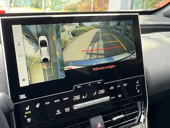 Vehicle image 12 Vehicle image 12