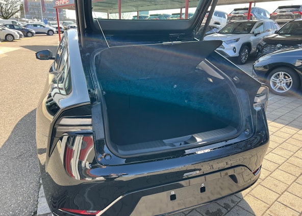 Vehicle image 6 Vehicle image 6