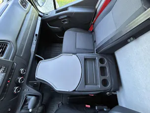 Renault Master E-Tech 3.5t EV 52kWh L2H2