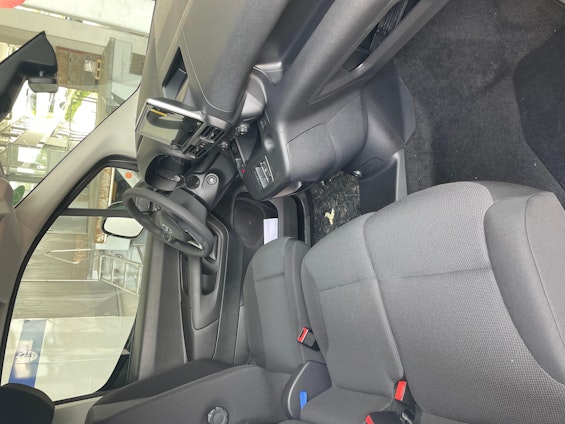 Vehicle image 8 Vehicle image 8