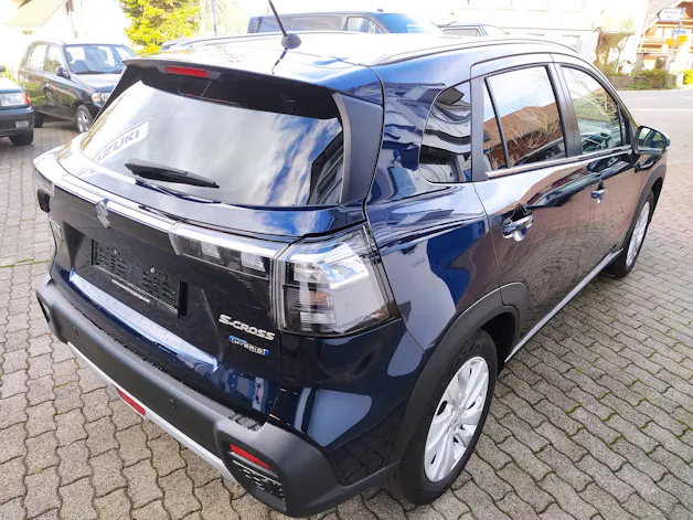 Suzuki S-Cross 1.5 Compact+ Hybrid 4x4