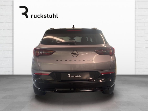 Vehicle image 4 Vehicle image 4