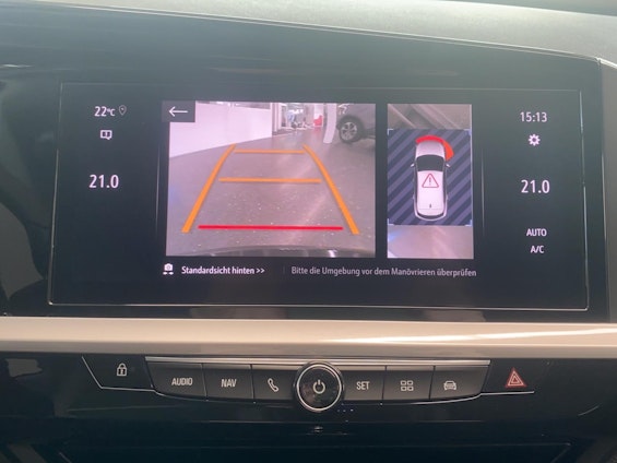 Vehicle image 9 Vehicle image 9