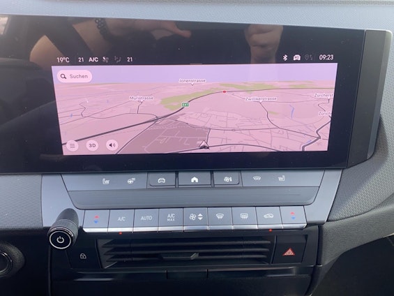 Vehicle image 8 Vehicle image 8