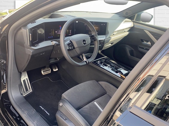 Vehicle image 5 Vehicle image 5