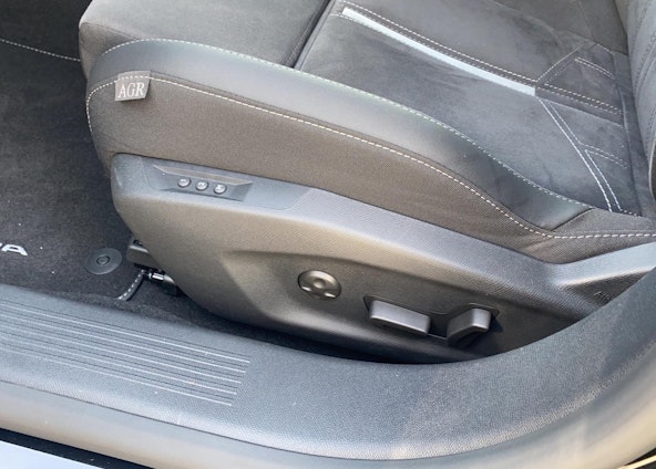 Vehicle image 11 Vehicle image 11