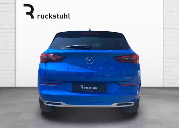 Vehicle image 4 Vehicle image 4