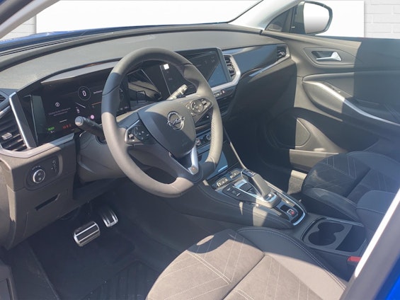 Vehicle image 5 Vehicle image 5