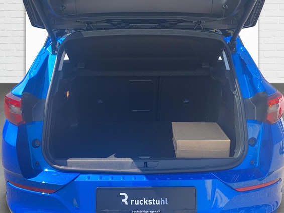 Vehicle image 12 Vehicle image 12