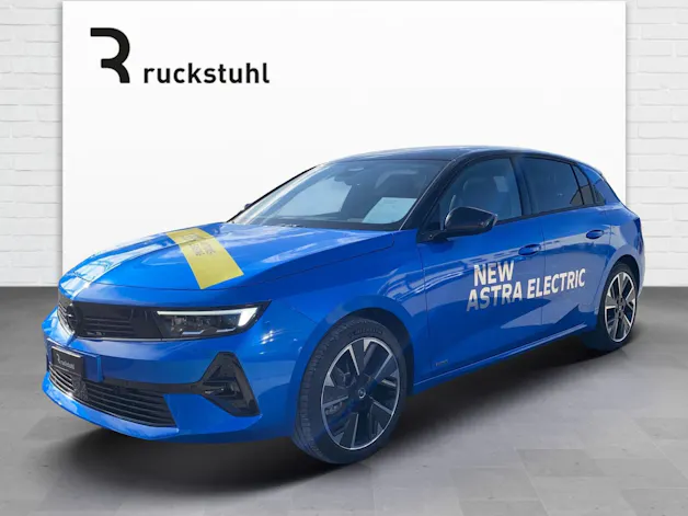 Opel Astra-e Swiss Plus