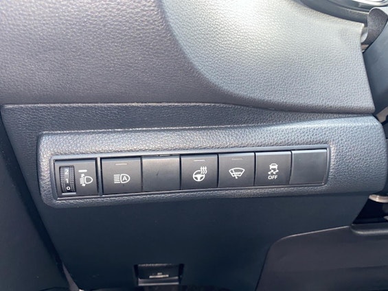 Vehicle image 10 Vehicle image 10