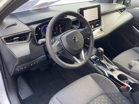 Vehicle image 5 Vehicle image 5