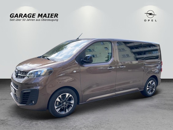 First vehicle image