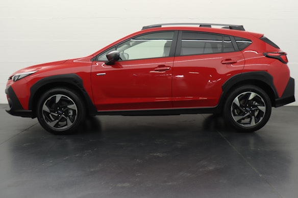 SUBARU Crosstrek 2.0i e-Boxer Swiss Plus 3