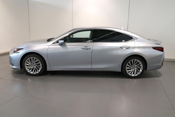 LEXUS ES 300h Excellence 3