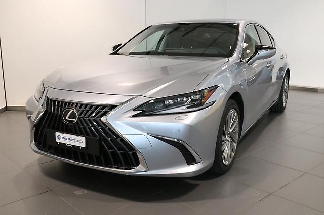 LEXUS ES 300h Excellence: Jetzt Probefahrt buchen!