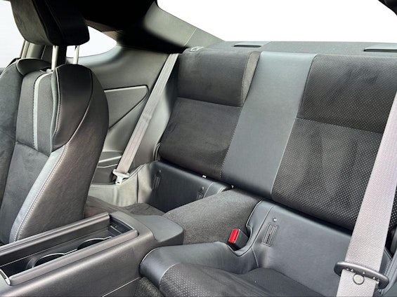 Vehicle image 9 Vehicle image 9