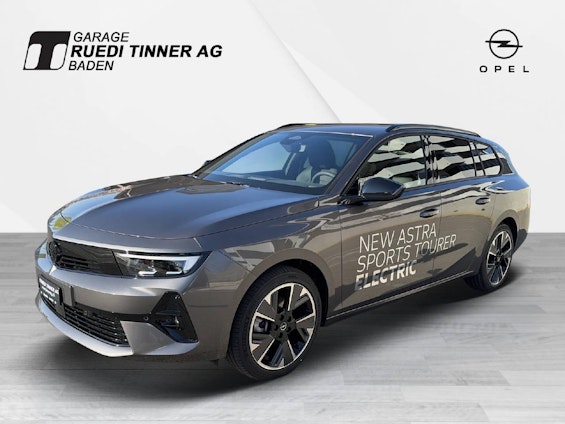 First vehicle image