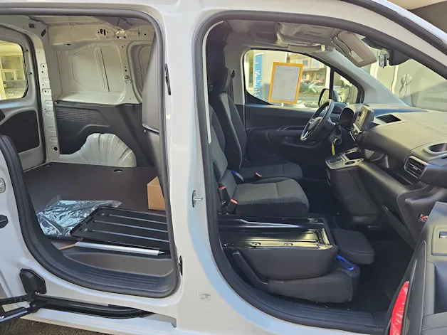 Opel Combo-e Cargo 2.4 t Electric