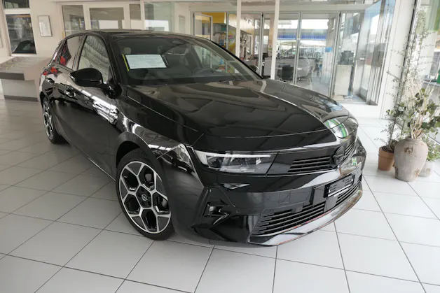 Opel Astra 1.2 T 130 Swiss Plus