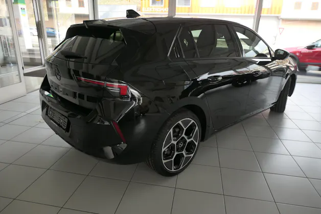 Opel Astra 1.2 T 130 Swiss Plus