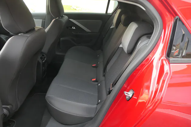 Opel Astra 1.2 T 130 Swiss