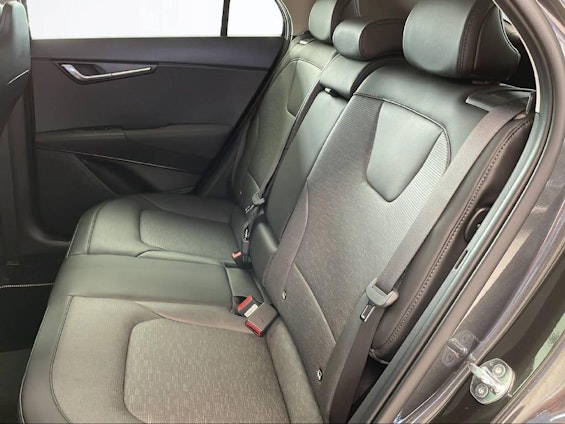 Vehicle image 7 Vehicle image 7