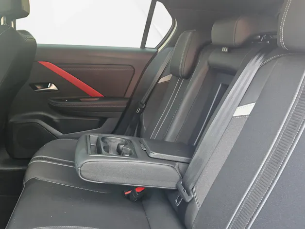 OPEL Astra 1.6 T PHEV 180 Swiss Plus