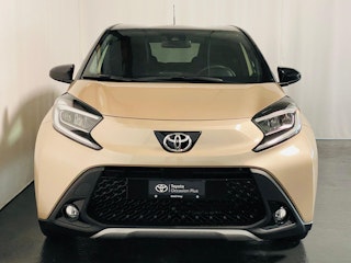 Vehicle image TOYOTA AYGO X