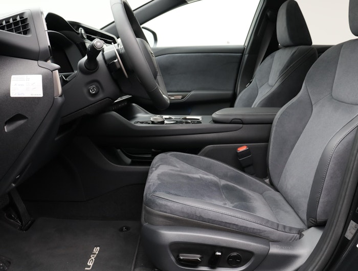 Vehicle image LEXUS RZ