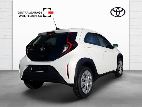 Vehicle image 5 Vehicle image 5