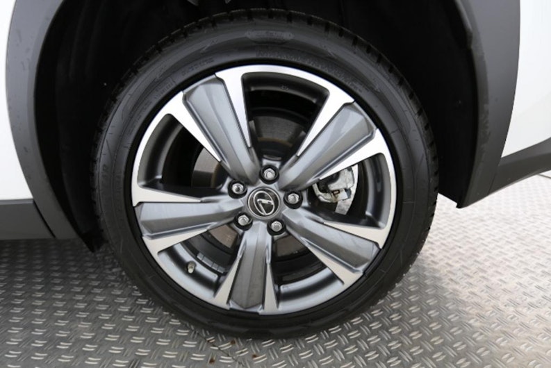 Vehicle image LEXUS UX